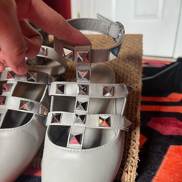 Grey pointed toe studded mules - Picture 2 of 4